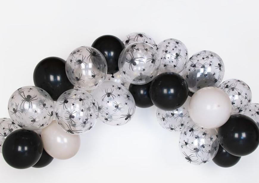 ballons noir et blanc araignées